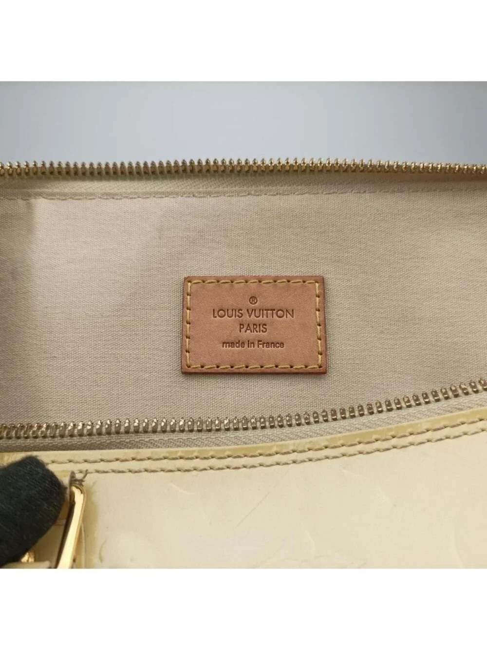 Louis Vuitton Alma GM Blanc Corail Vernis Handbag
